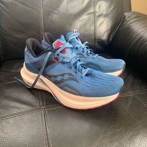 Saucony Tempus Black and Blue Running Shoes